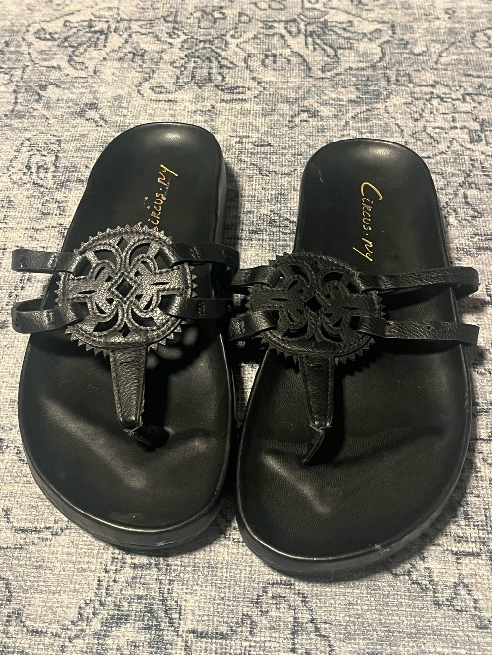 Joules Black Leather Thong Sandals with Decorative Medallion